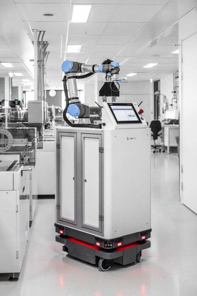 Mobile Robots Healthcare Network
